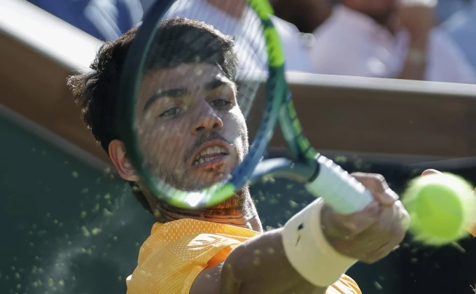 EPA/JOHN G. MABANGLO